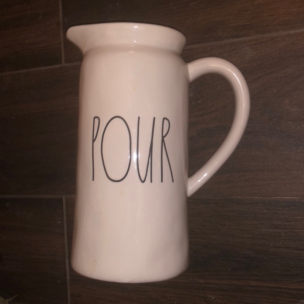 Rae Dunn POUR pitcher